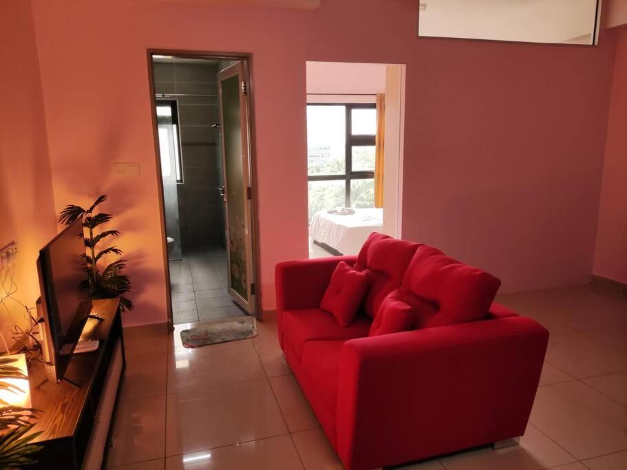 One-Bedroom Apartment photo 2