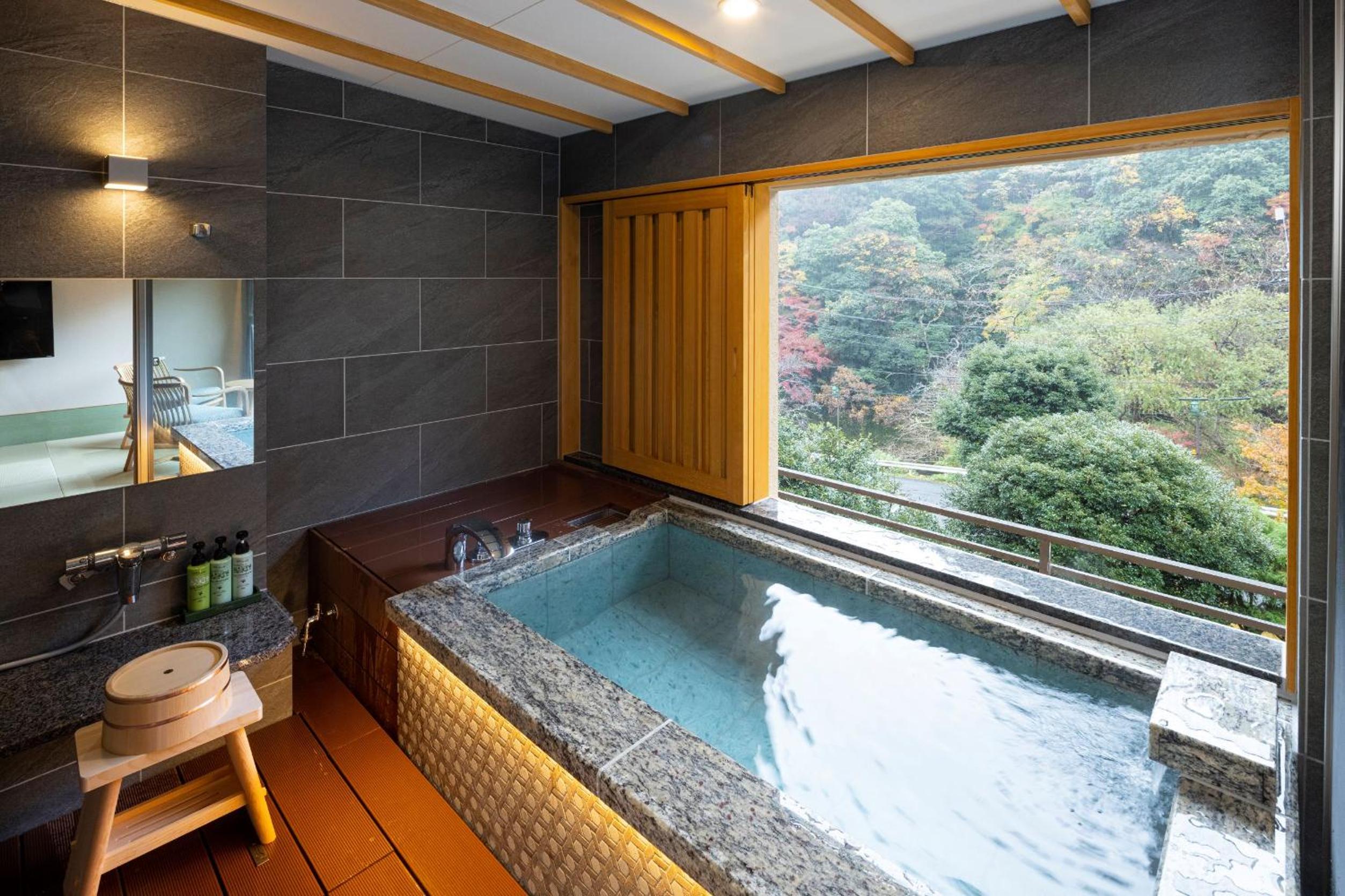 Japanese Western-Style Room with Open-Air Bath - SUISAI - Non-Smoking 42㎡ - Photo 9
