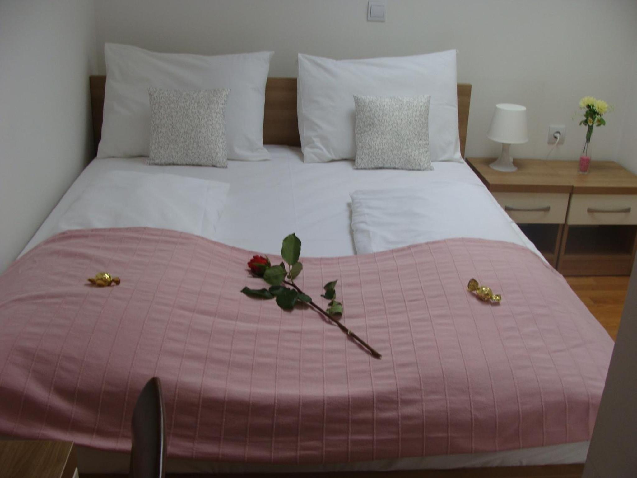 Double Room - Photo 27