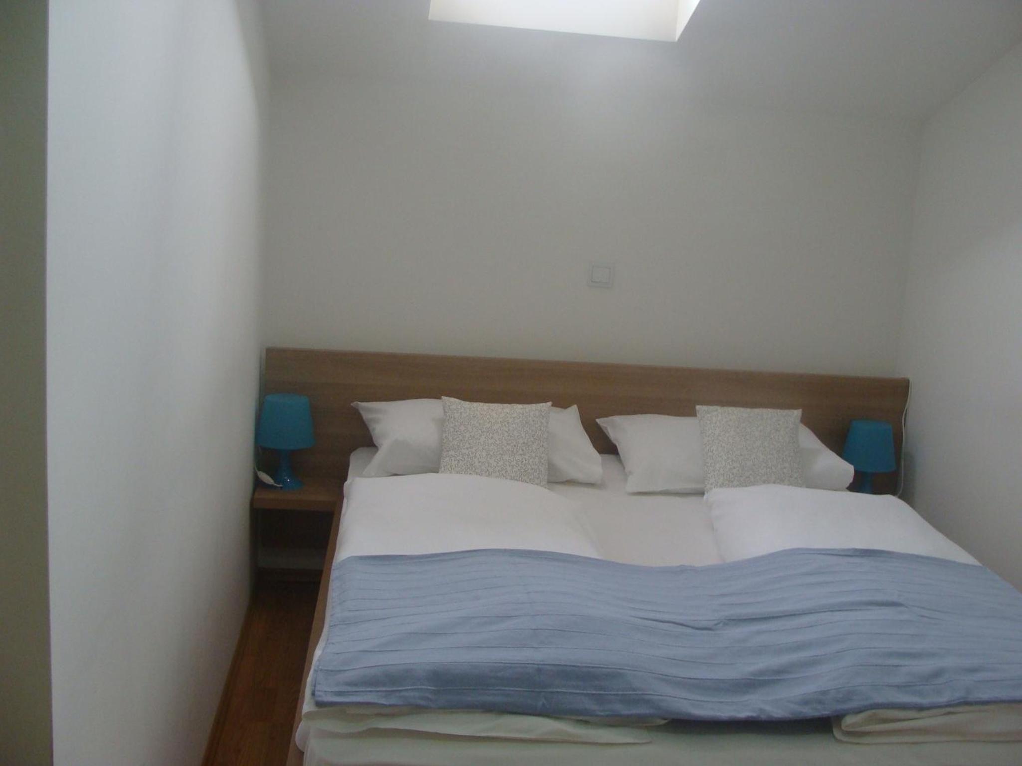 Double Room - Photo 7