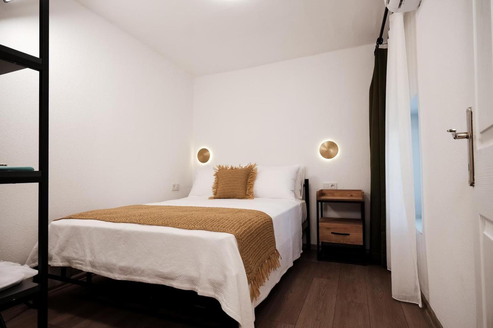 Suite with Garden - Photo 3