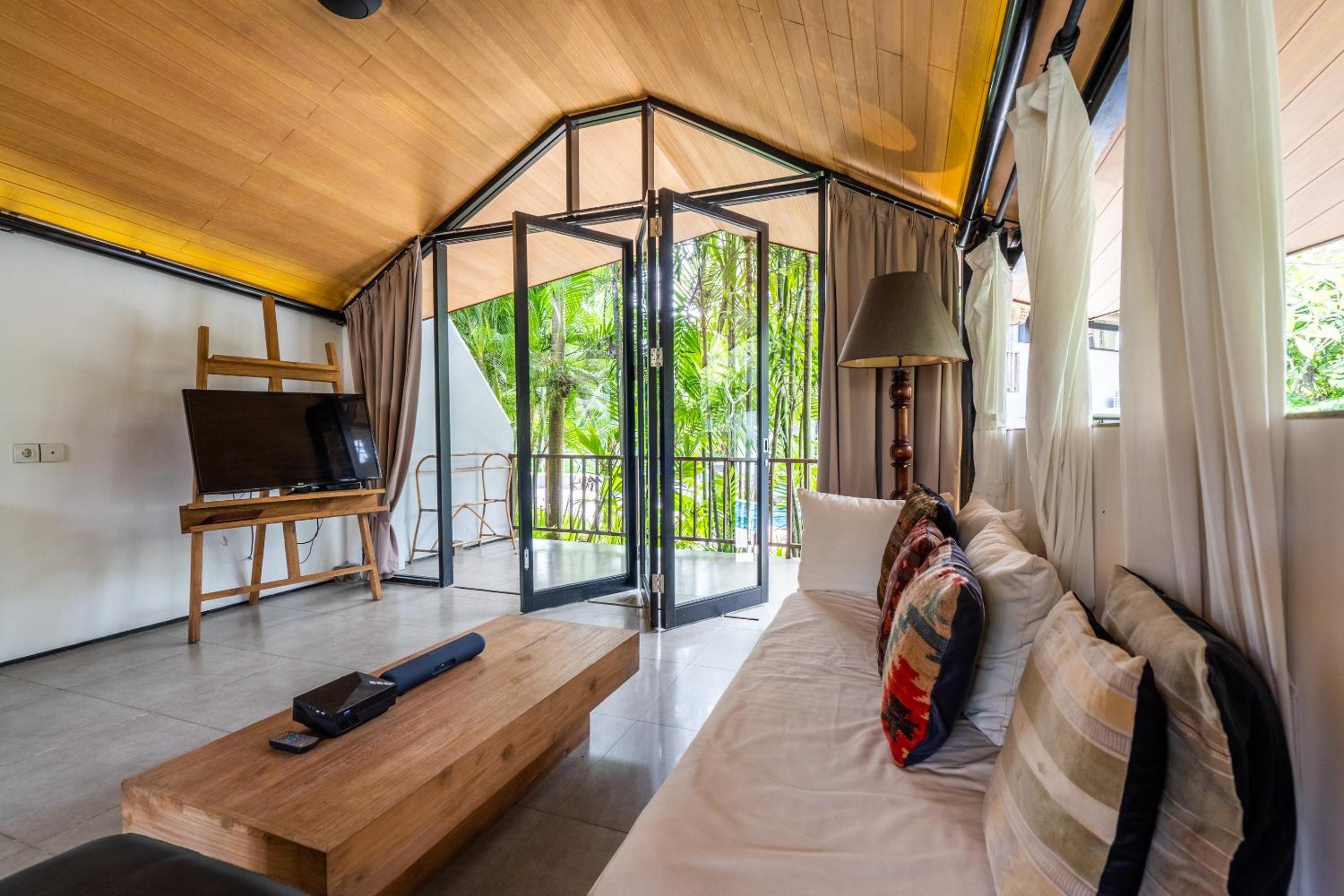 Two-Bedroom Villa - Photo 33