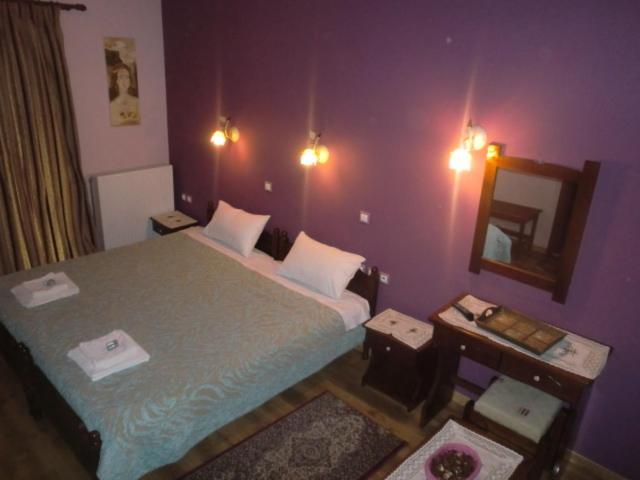 Double or Twin Room with Mountain View photo 2