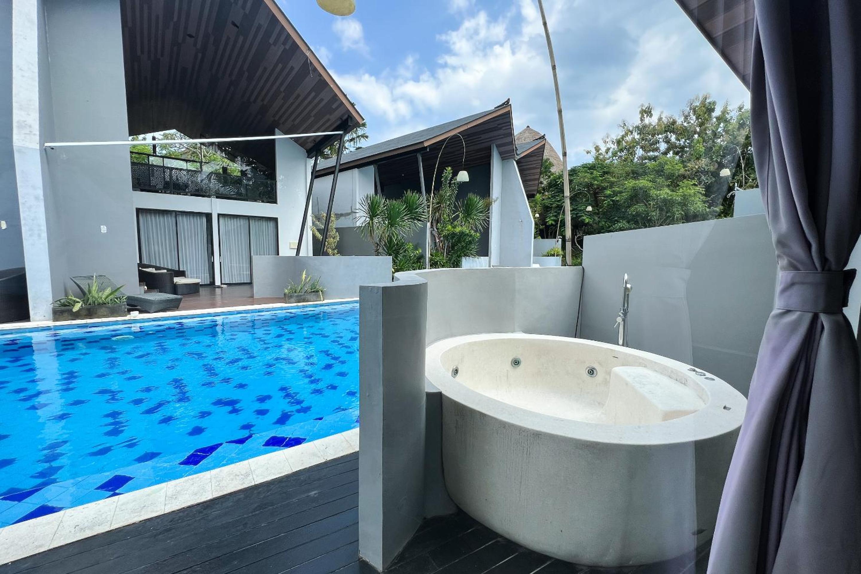 Superior Villa - Photo 33