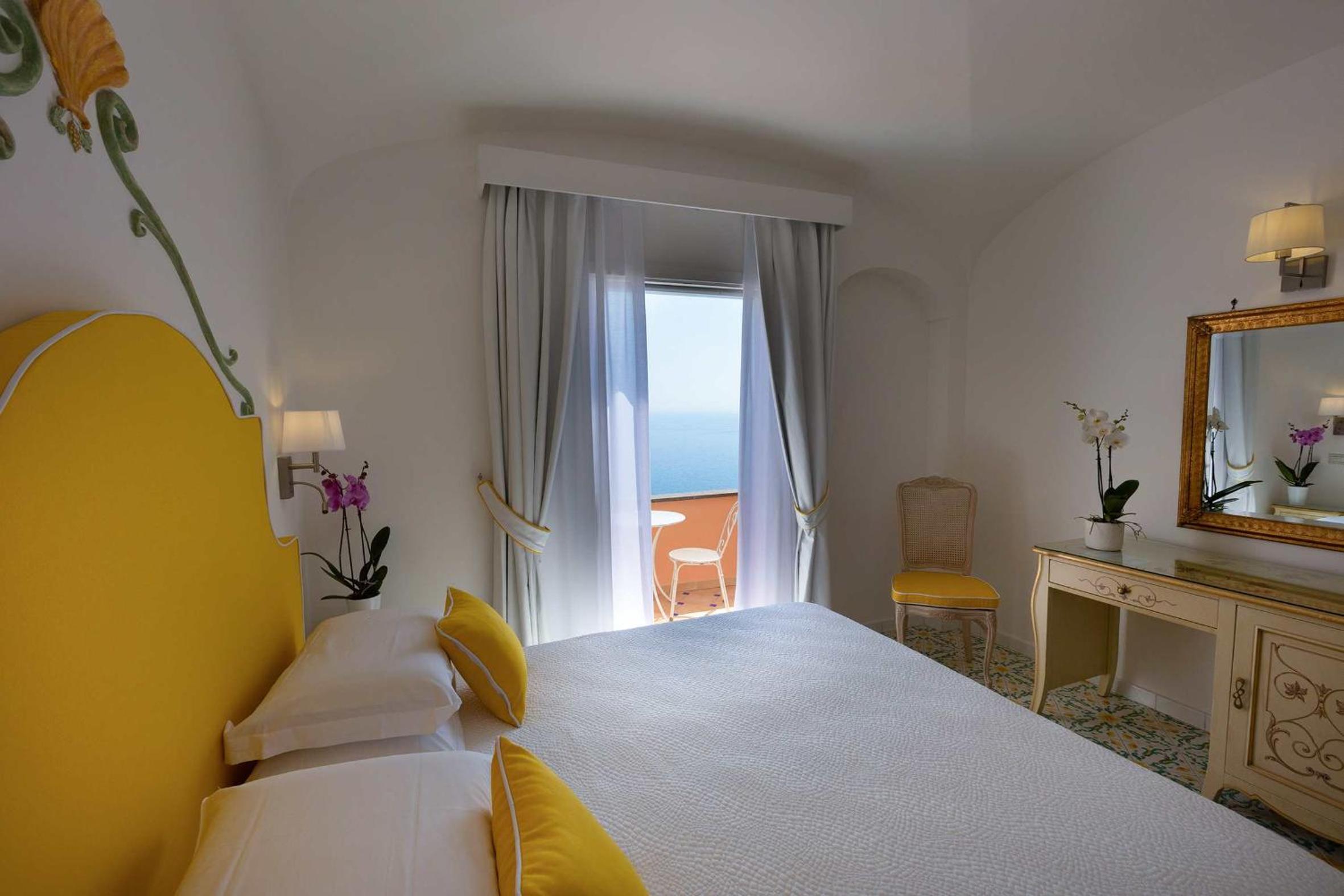 Superior Double Room with Balcony and Sea View - Photo 13