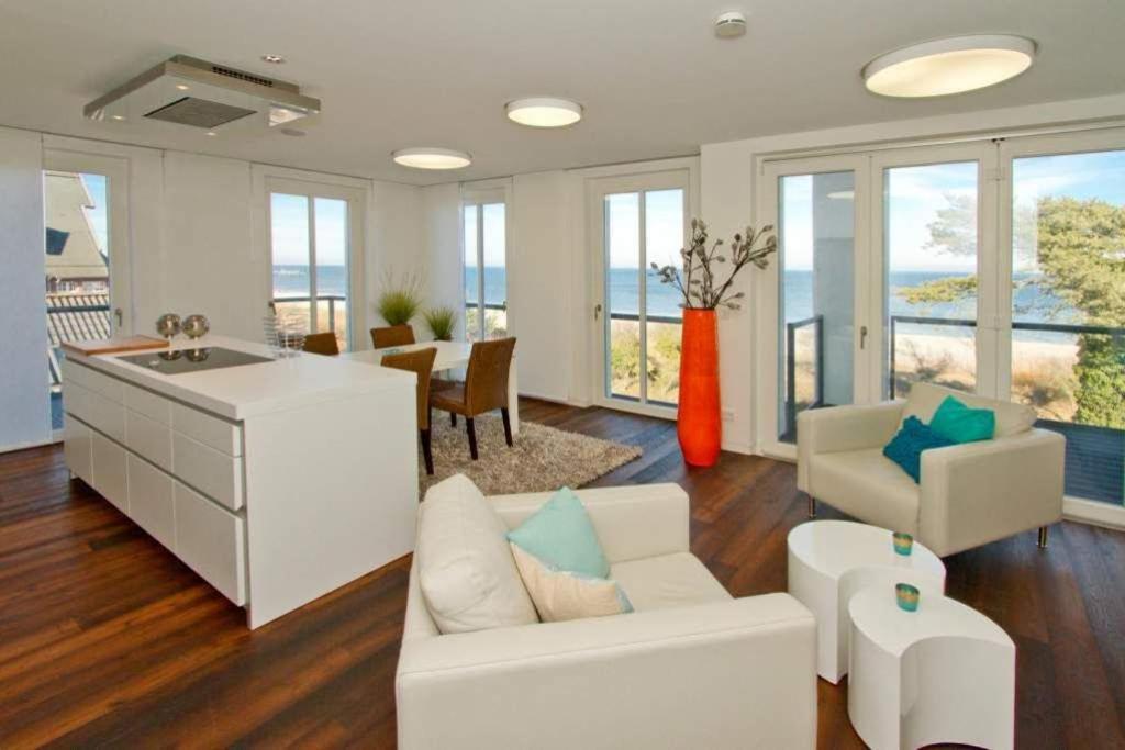 Two-Bedroom Apartment with Balcony photo 2