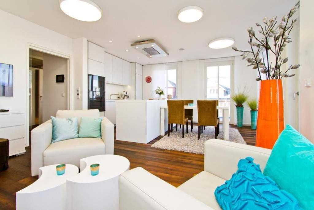 Two-Bedroom Apartment with Balcony photo 3