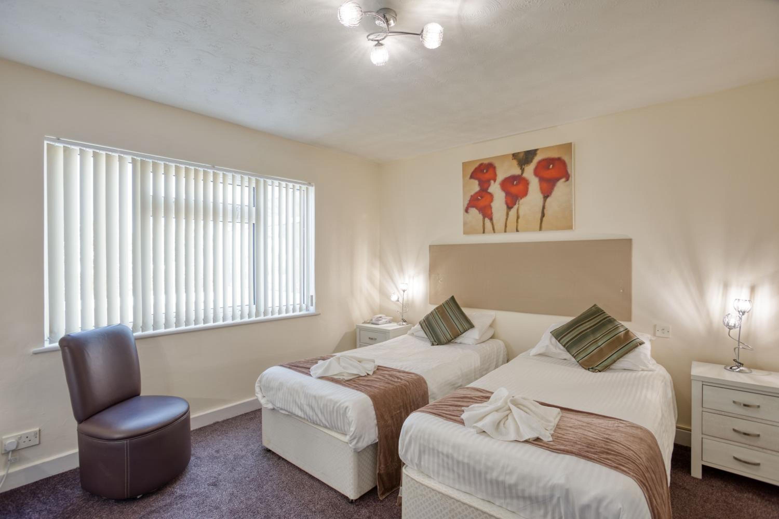 Standard Twin Room photo 2