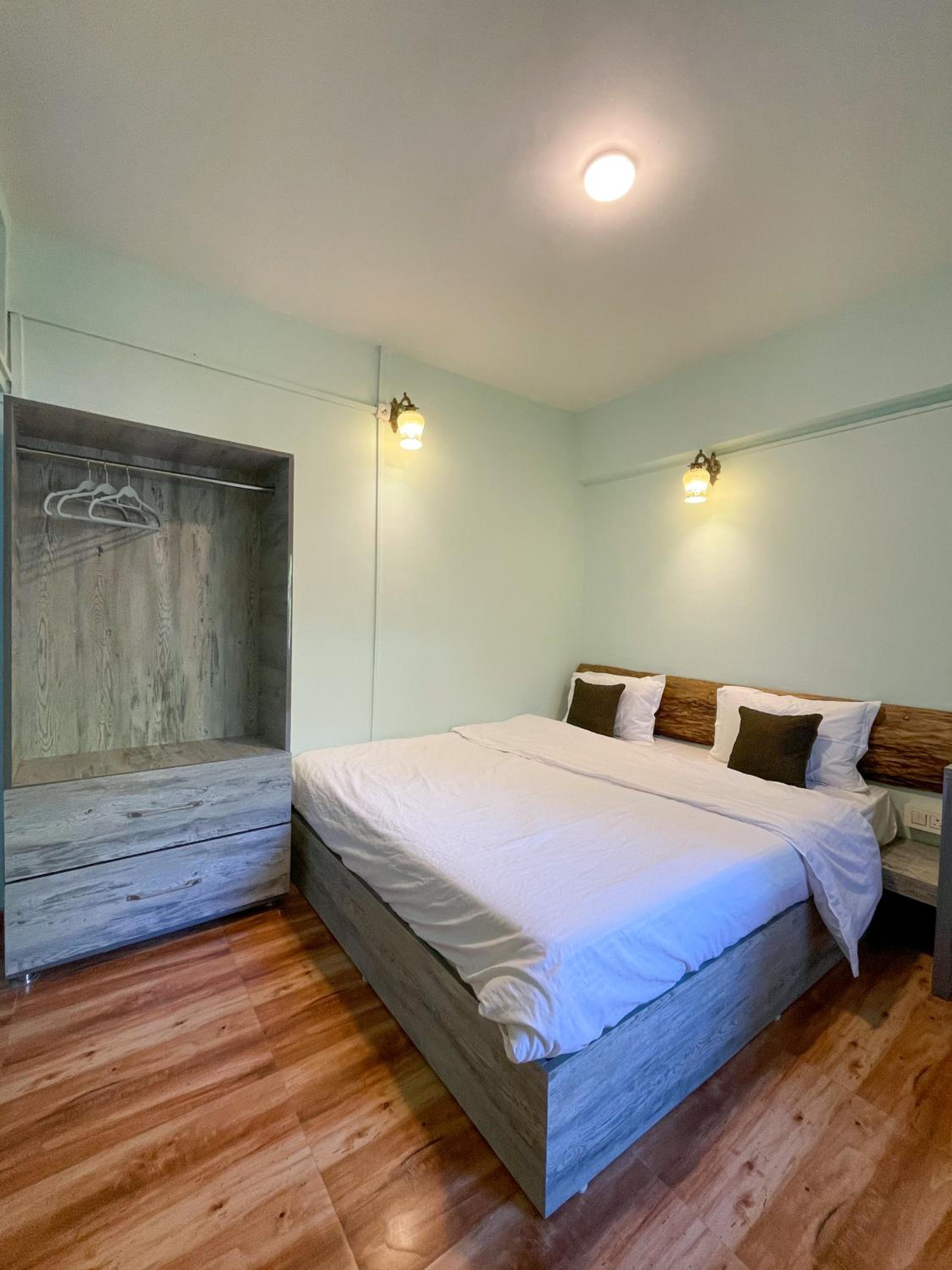 Standard King Room photo 1