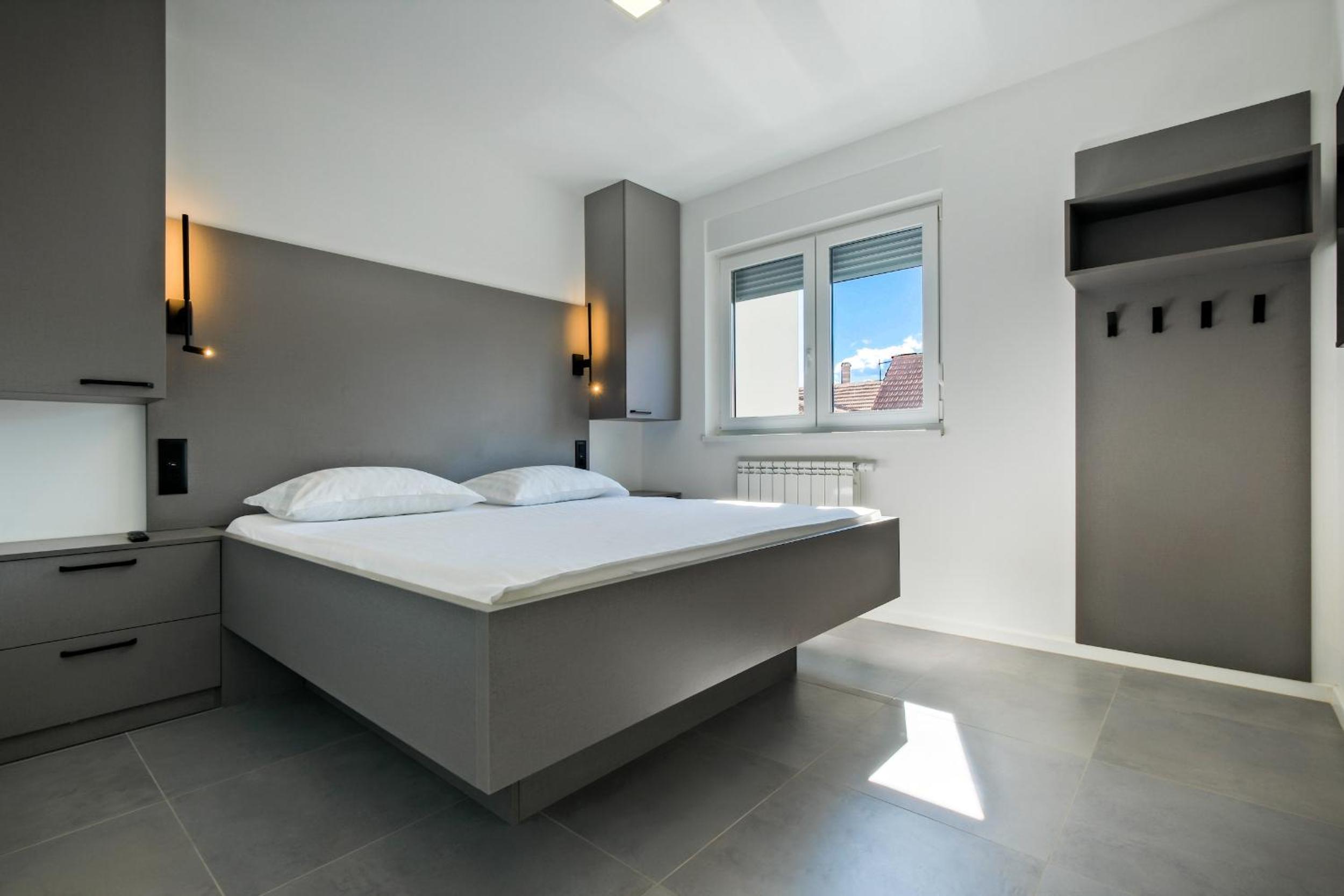 Apartment - Photo 11