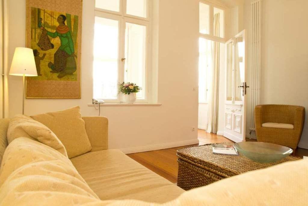 One-Bedroom Apartment with Terrace photo 1
