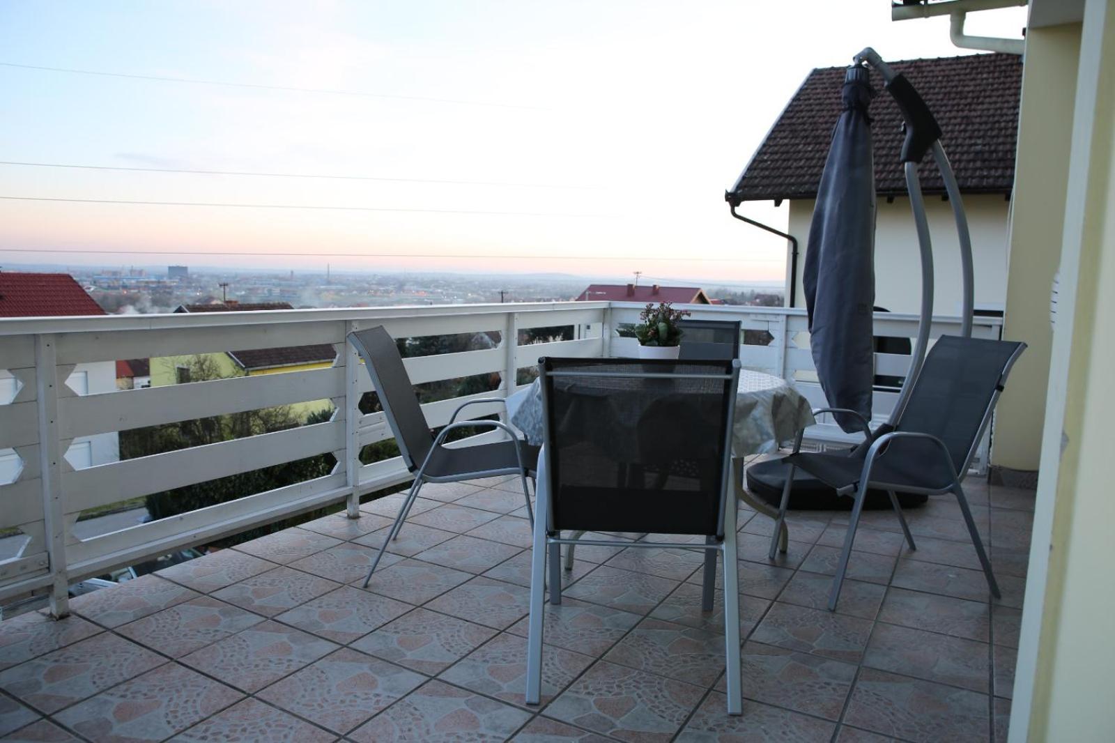 Double Room - Photo 11