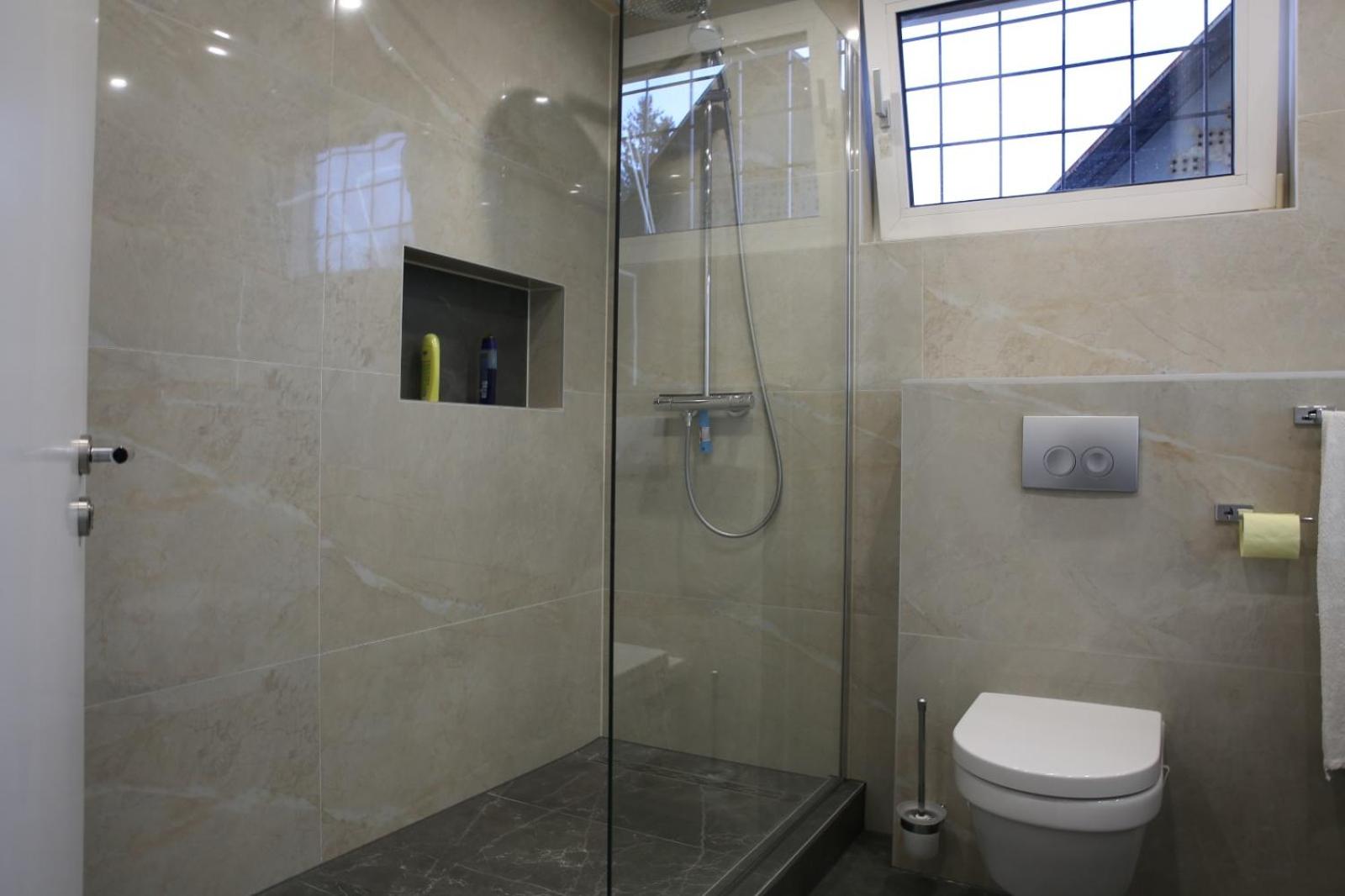 Double Room - Photo 4