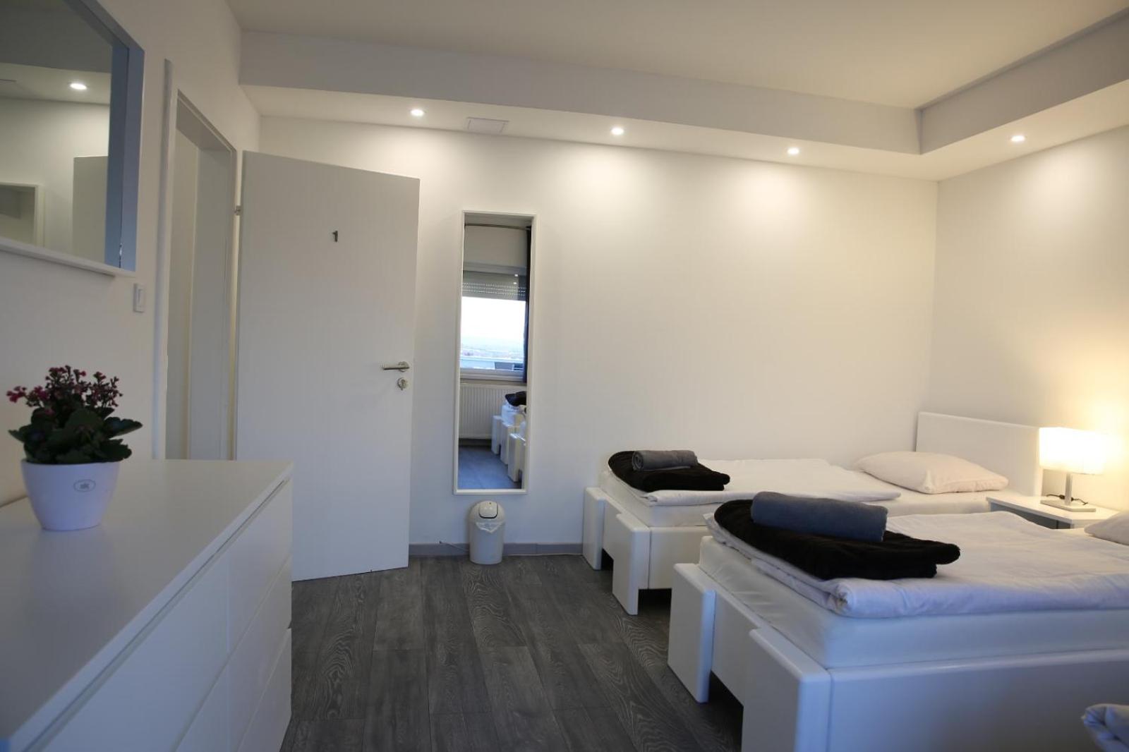 Basic Triple Room - Photo 4