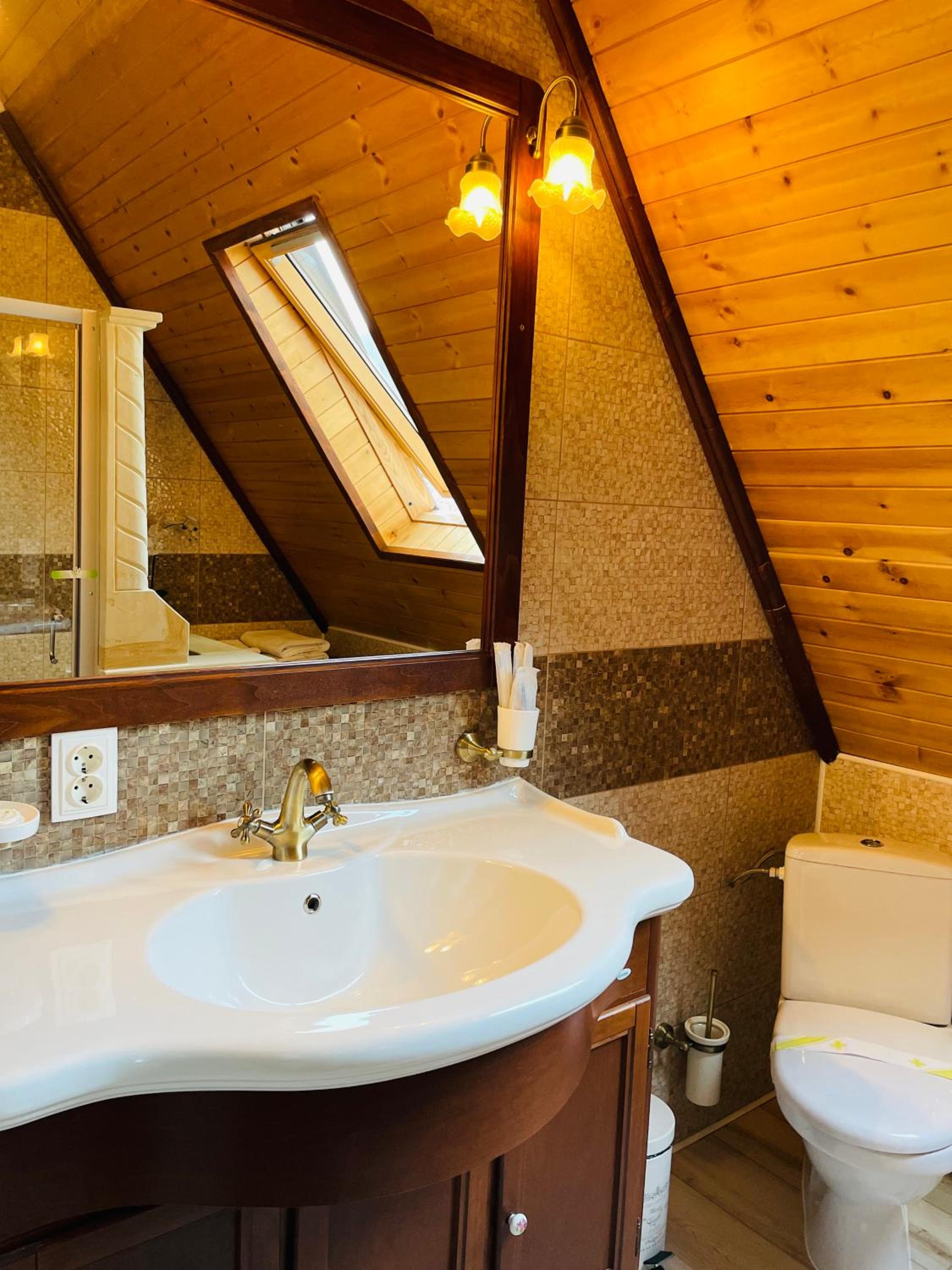 Double Room - Photo 2