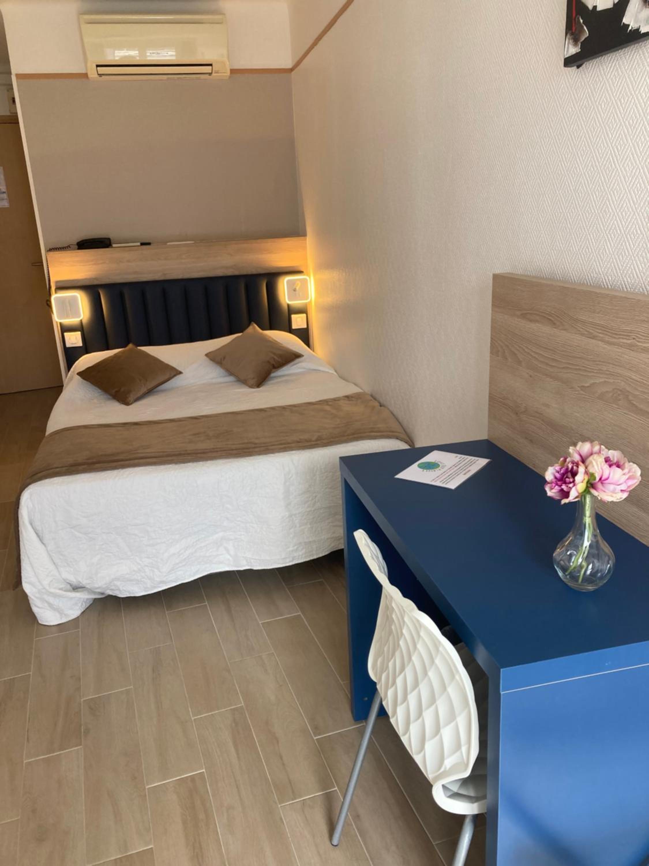 Double Standard Room with Sea View photo 3