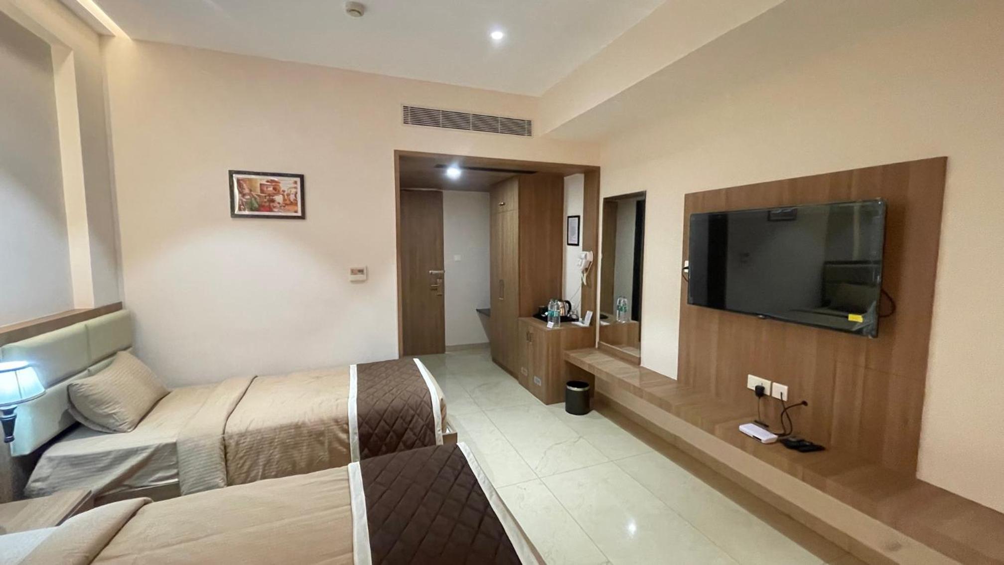 Executive Triple Room photo 3