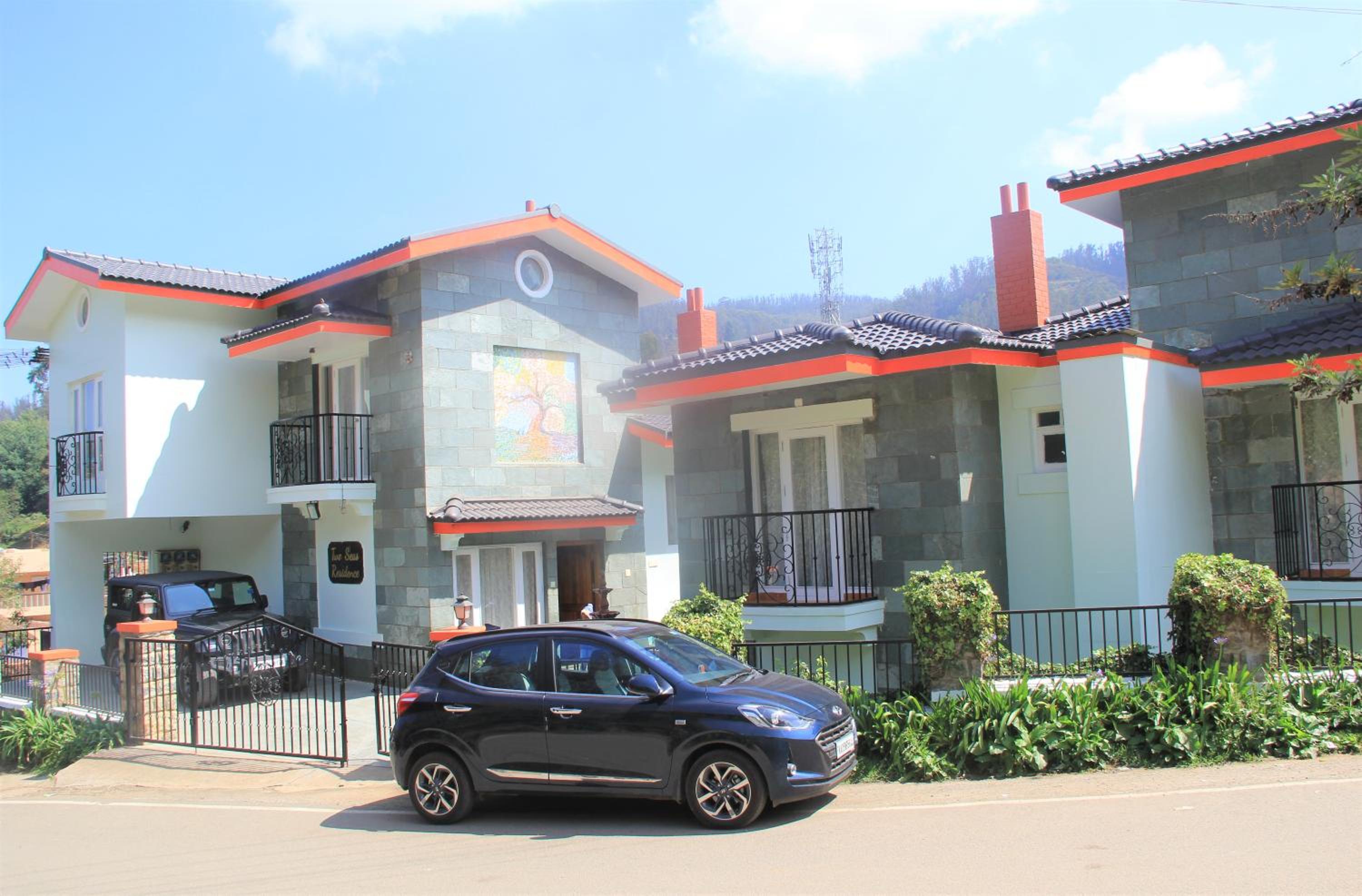Amazon Residence - Three Bedroom Apartment with Private Balcony - Photo 32