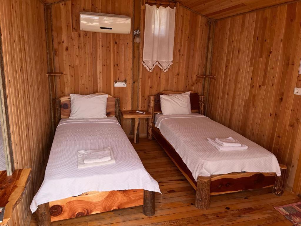 Standard Bungalow with Twin Bed - Photo 9
