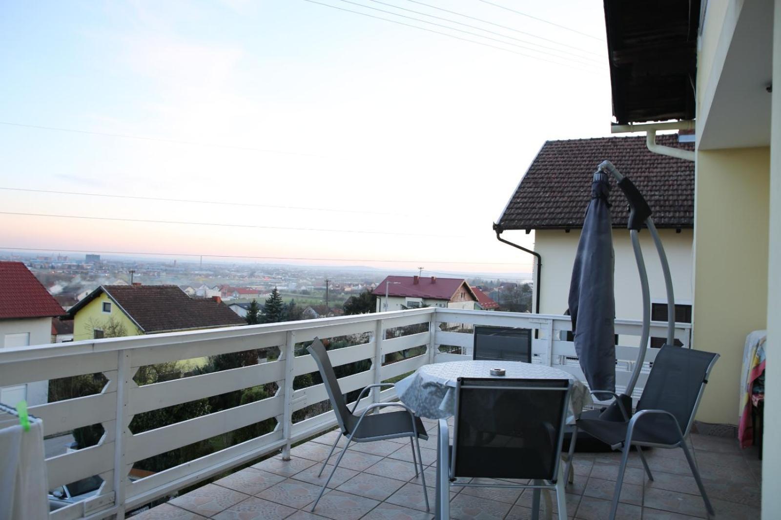 Double Room - Photo 6