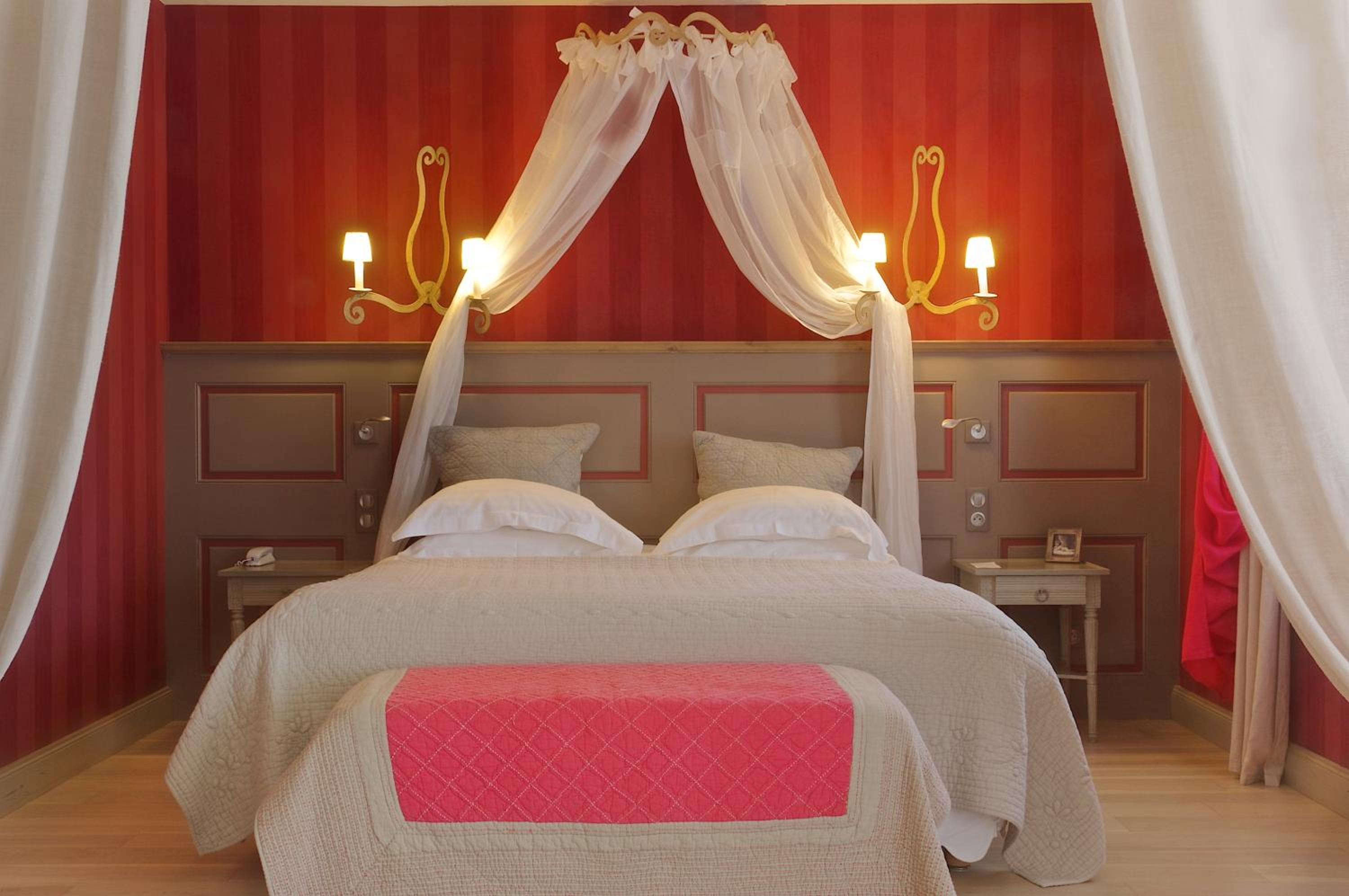 Suite - Photo 2
