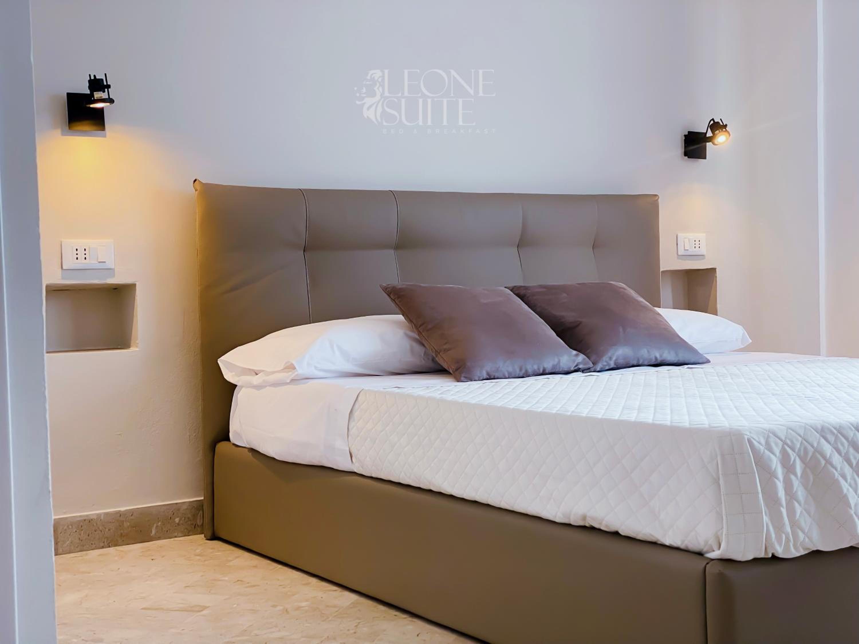 Deluxe Double Room with Balcony and Sea View - Photo 2