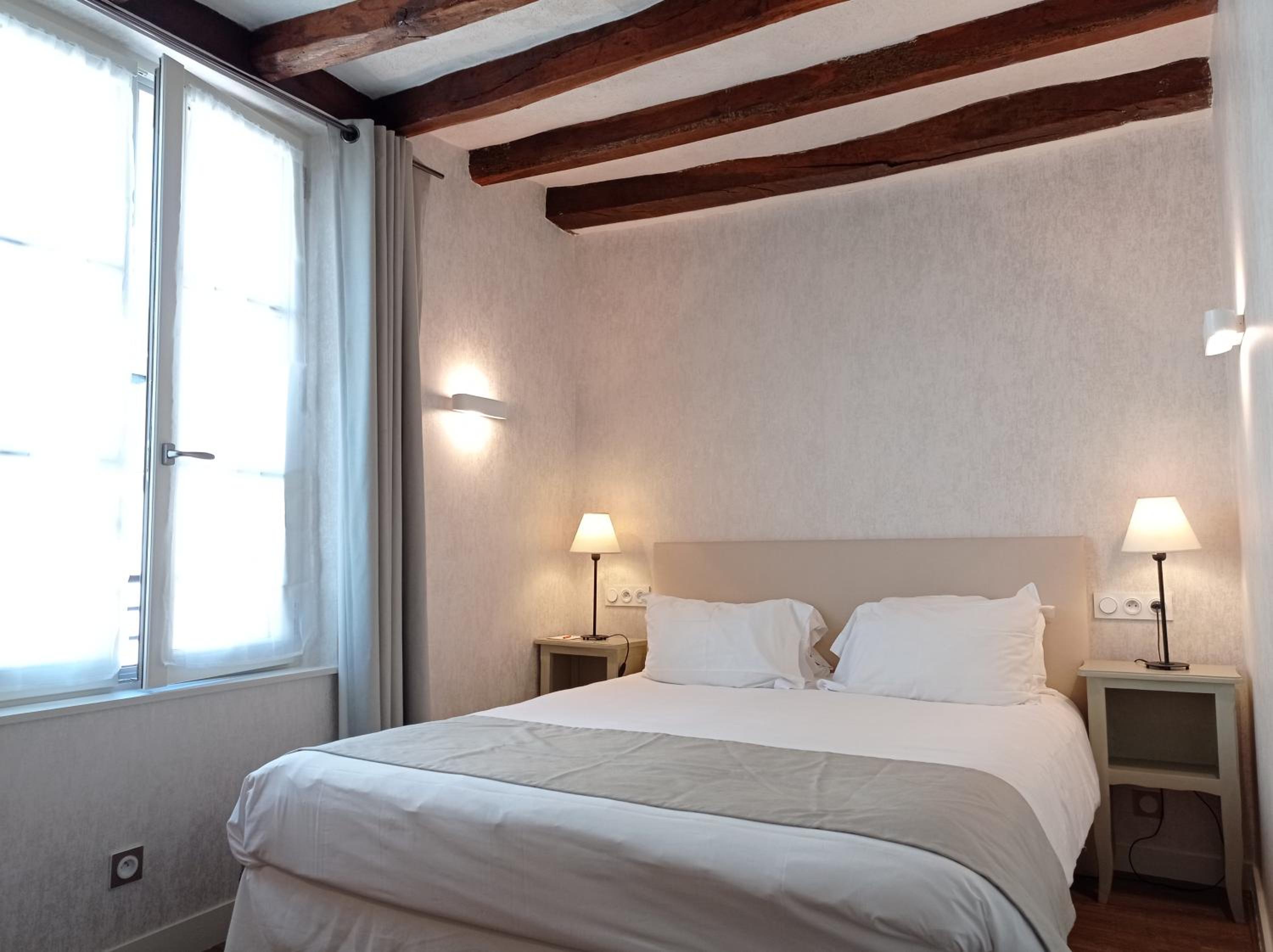 Tradition Single Room