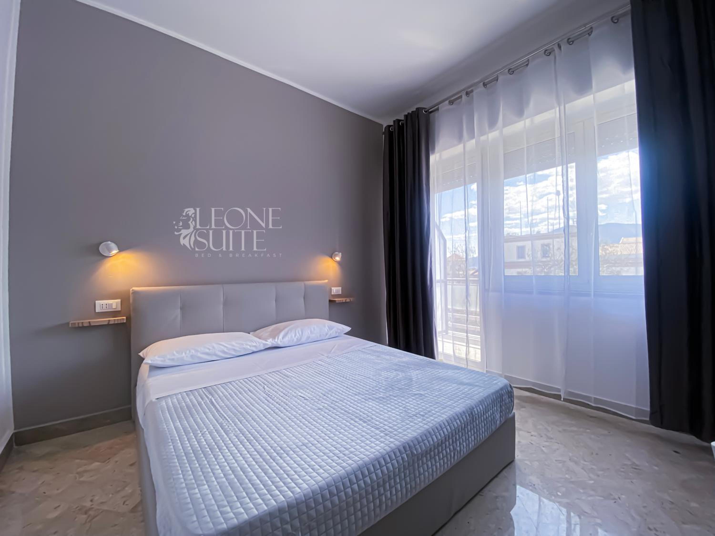 Queen Room - Photo 1