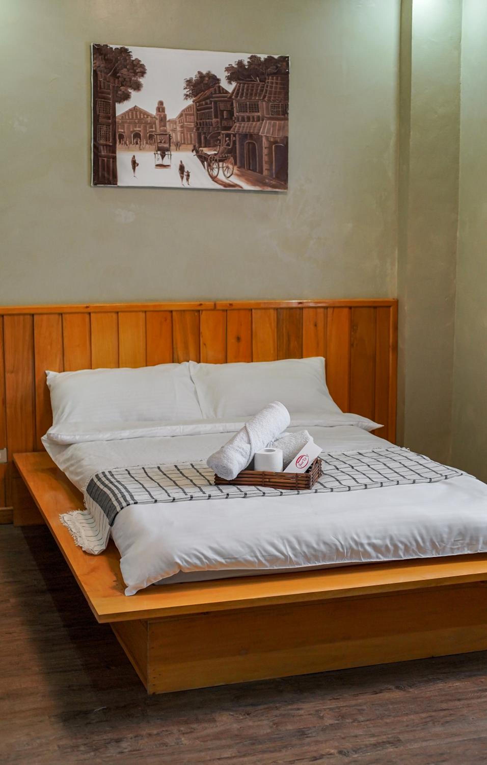 Deluxe Double Room (2 Adults + 1 Child) - Photo 11