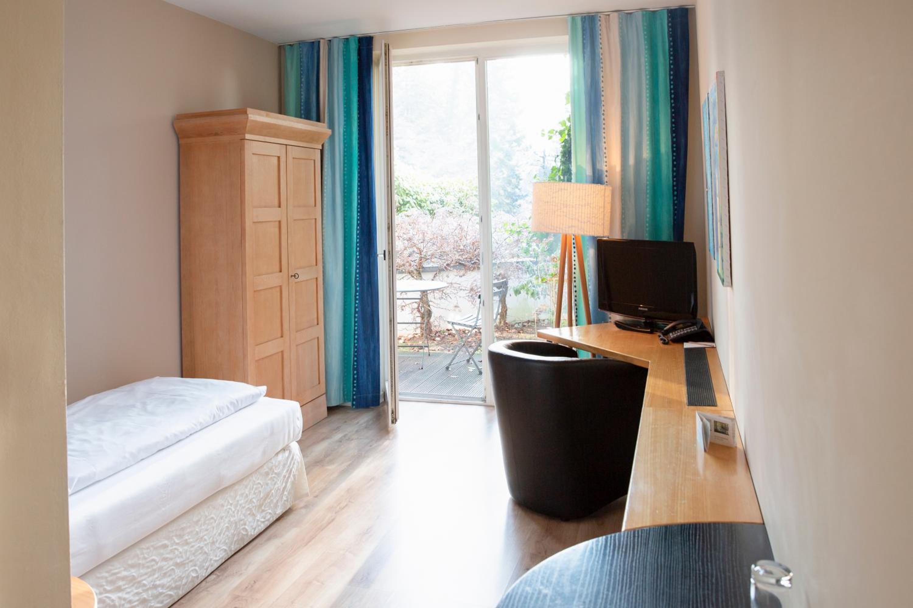 Single Room photo 2
