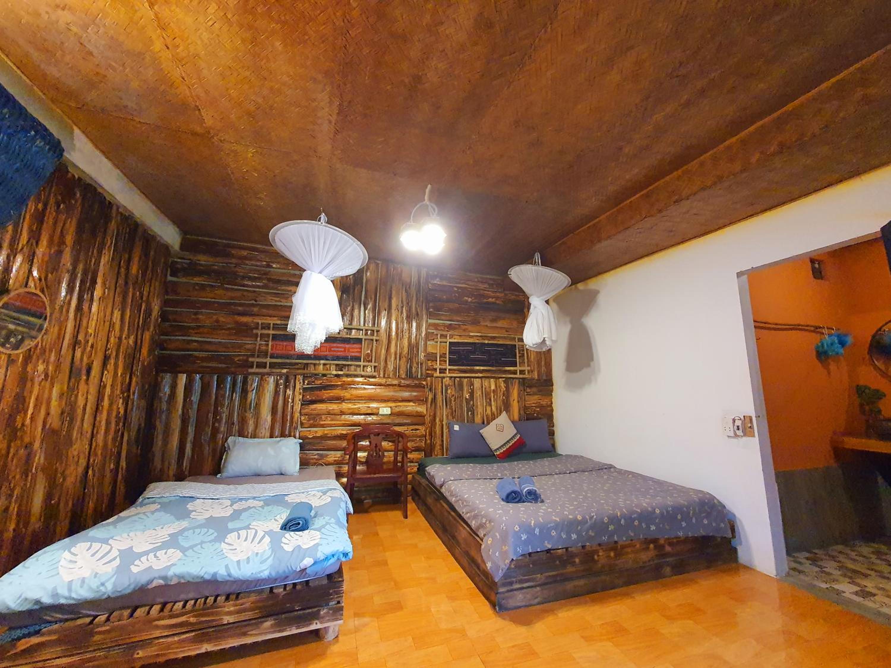 Deluxe Room (2 Adults + 1 Child) photo 2
