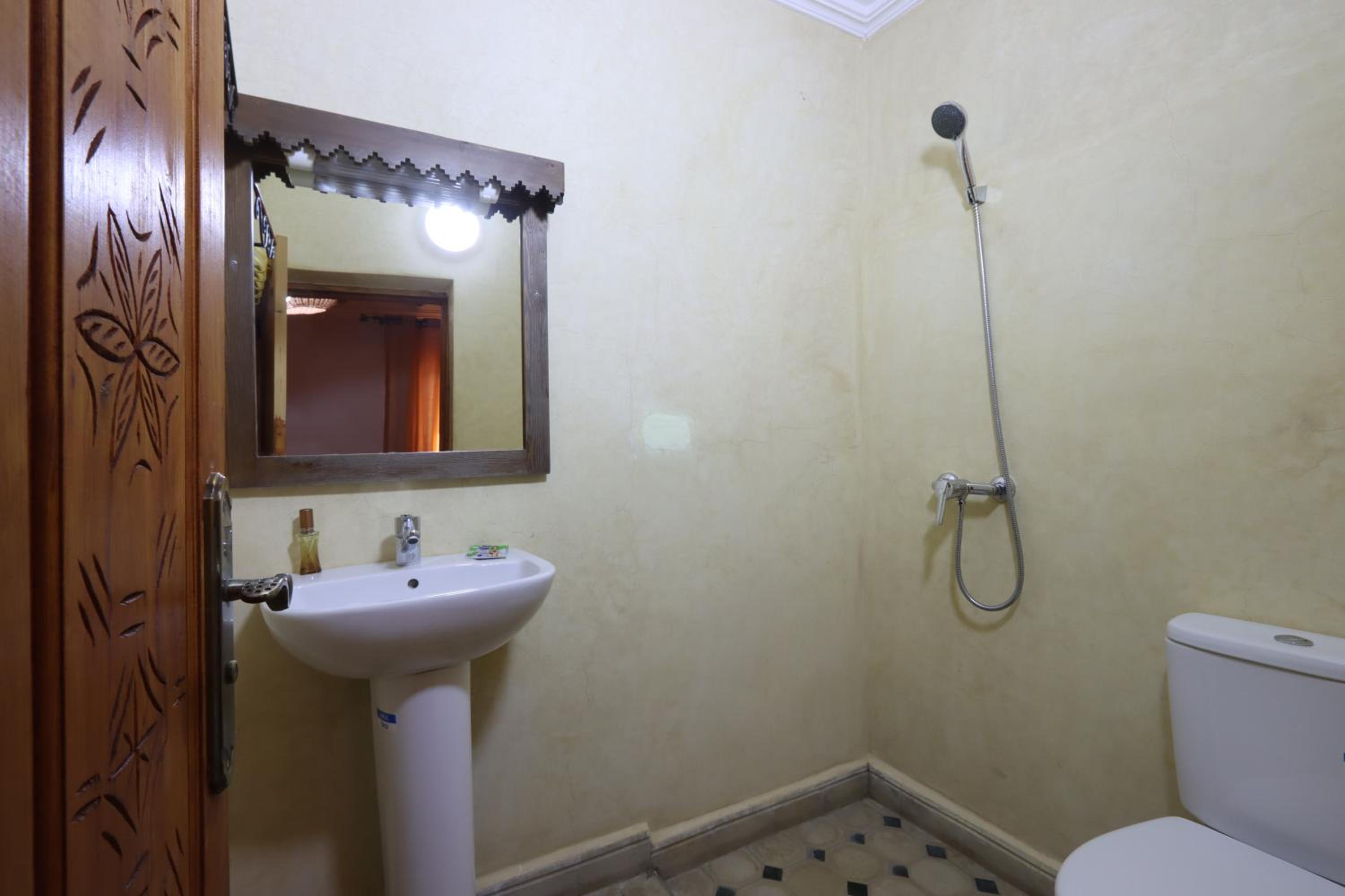 Triple Room - Photo 8
