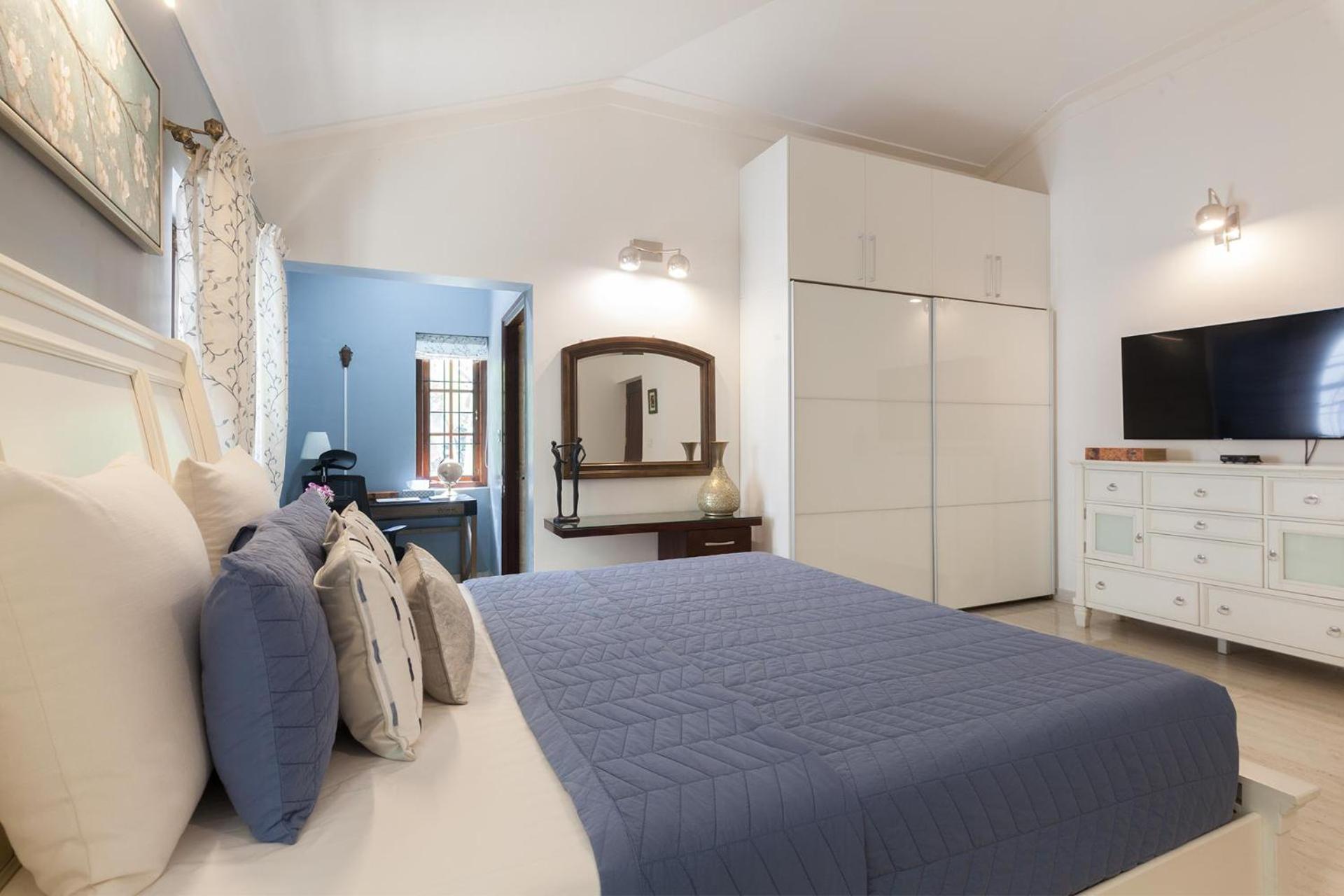 Villa photo 3
