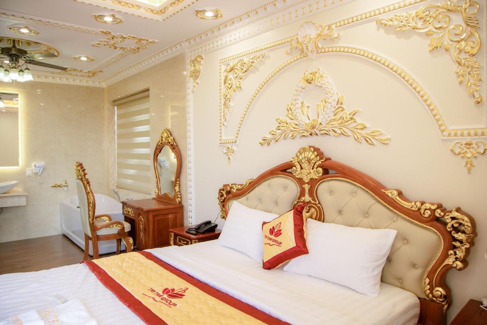 Deluxe Double Room with Bath