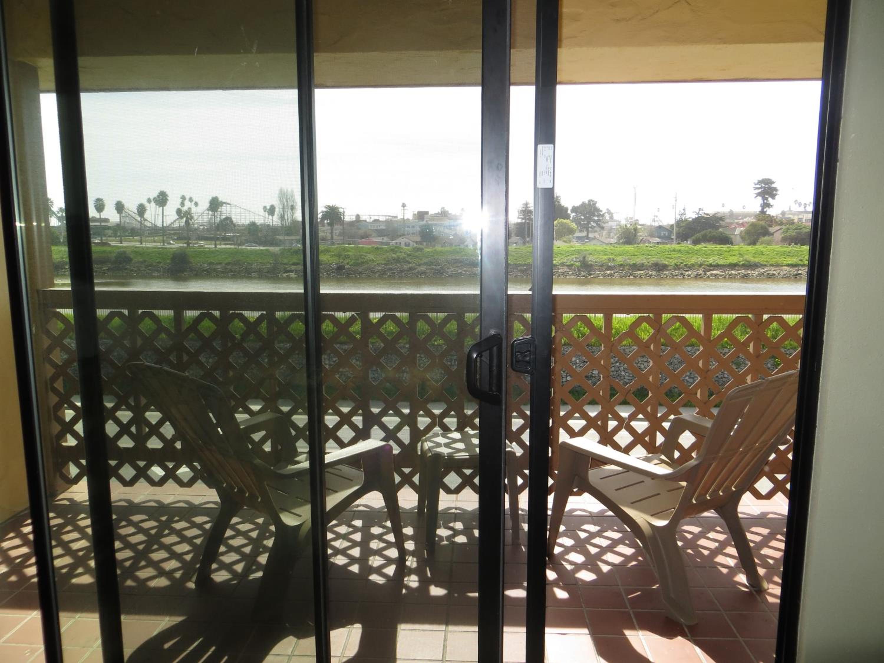 King Room with View - Photo 4