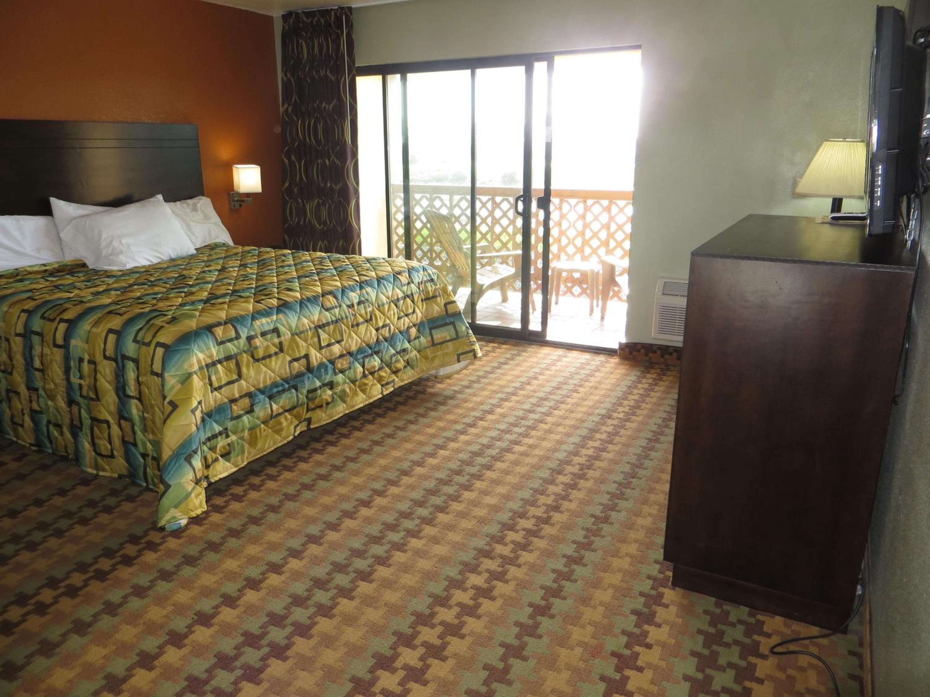 King Room with View - Photo 7