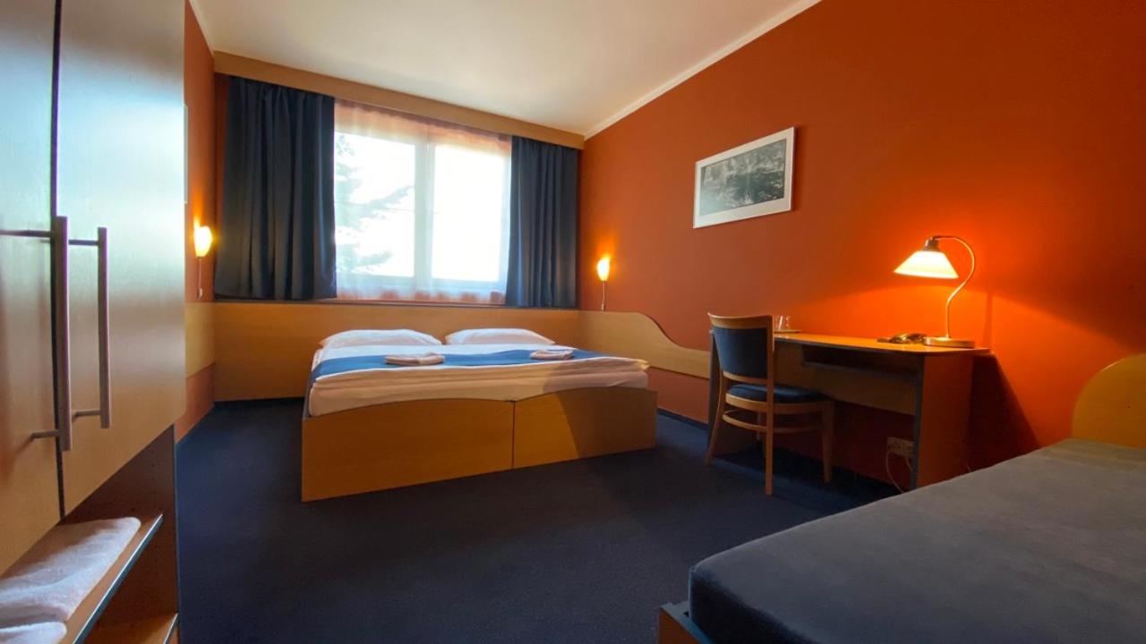 Superior Double or Twin Room - Photo 9