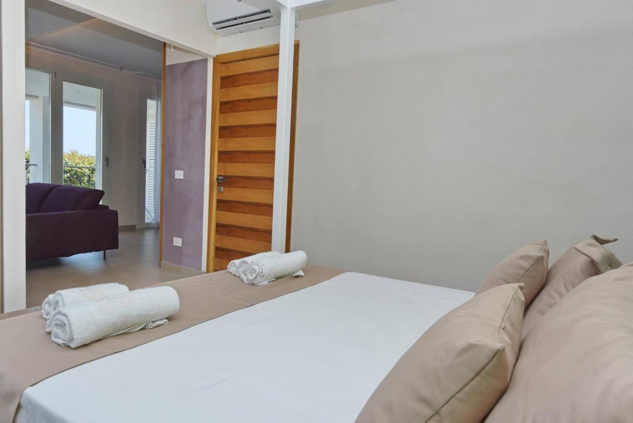 Double Room with Sea View - Photo 2