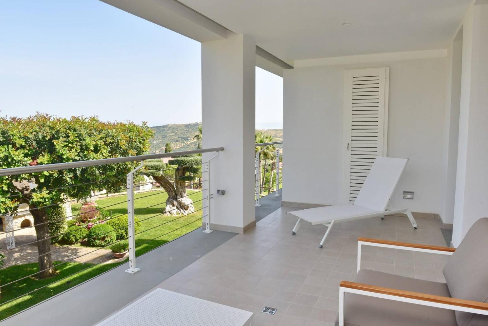 Double Room with Sea View - Photo 4