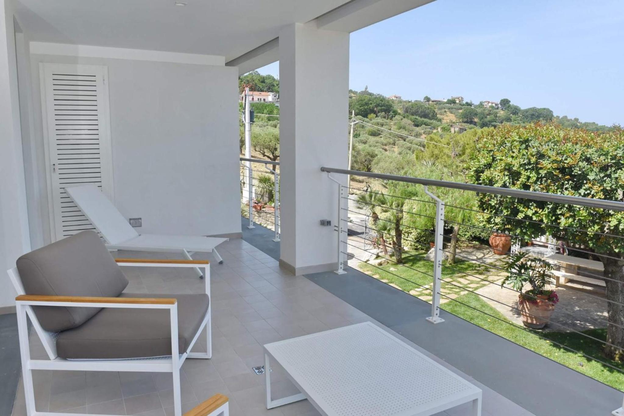 Double Room with Sea View - Photo 3