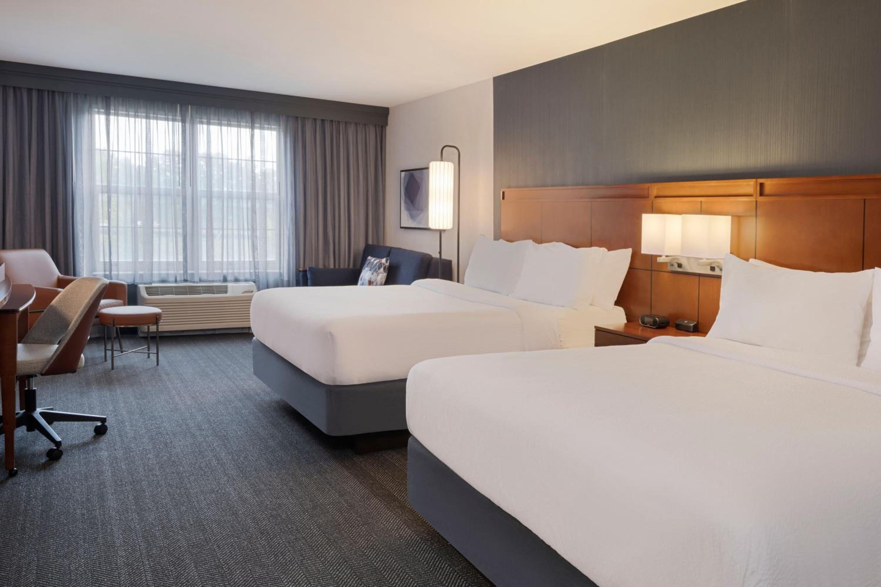 Queen Room with Two Queen Beds and Sofa Bed - Hearing Accessible