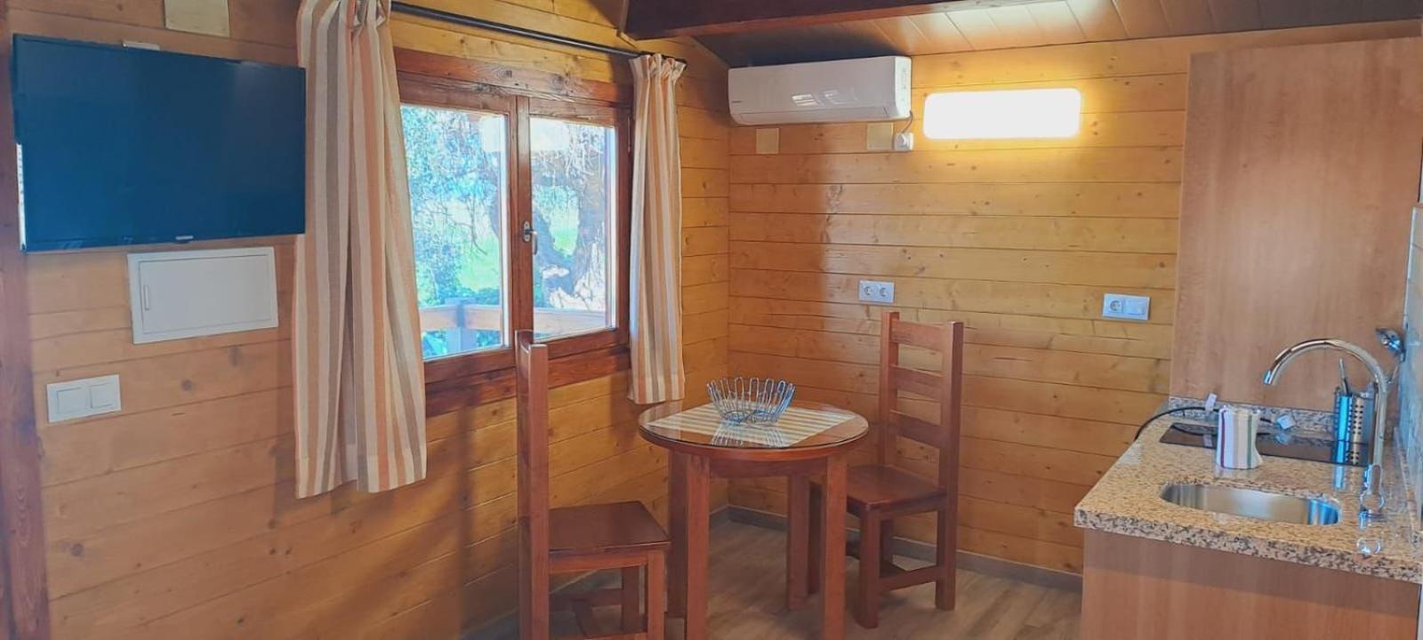 One-Bedroom House photo 3