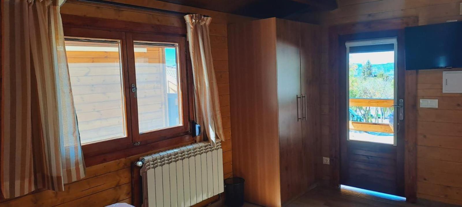 One-Bedroom House photo 2