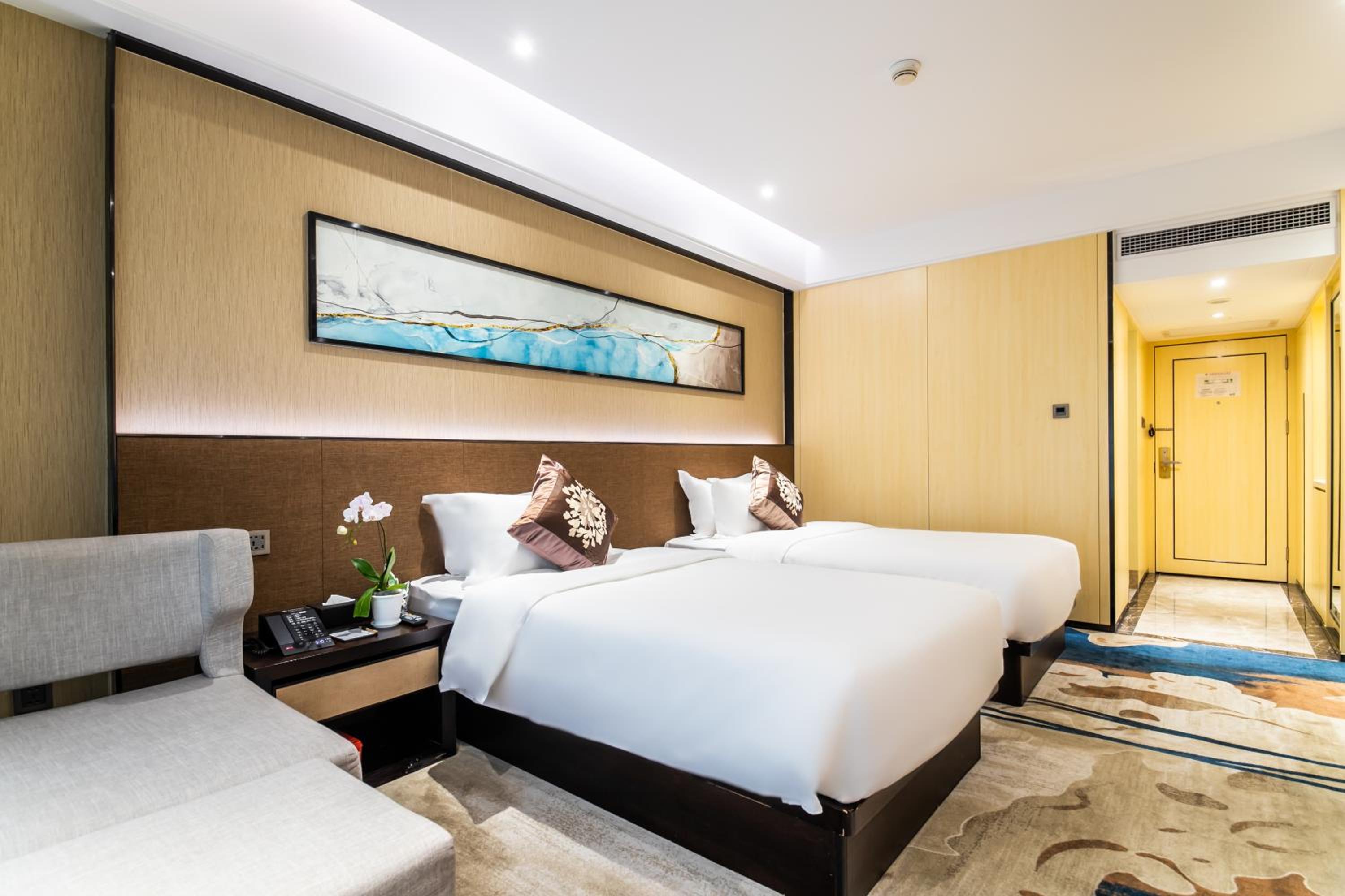 Deluxe Twin Room - Photo 6