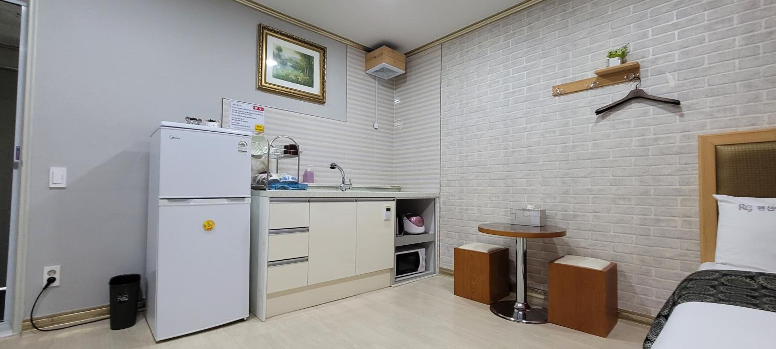 One-Bedroom House photo 3