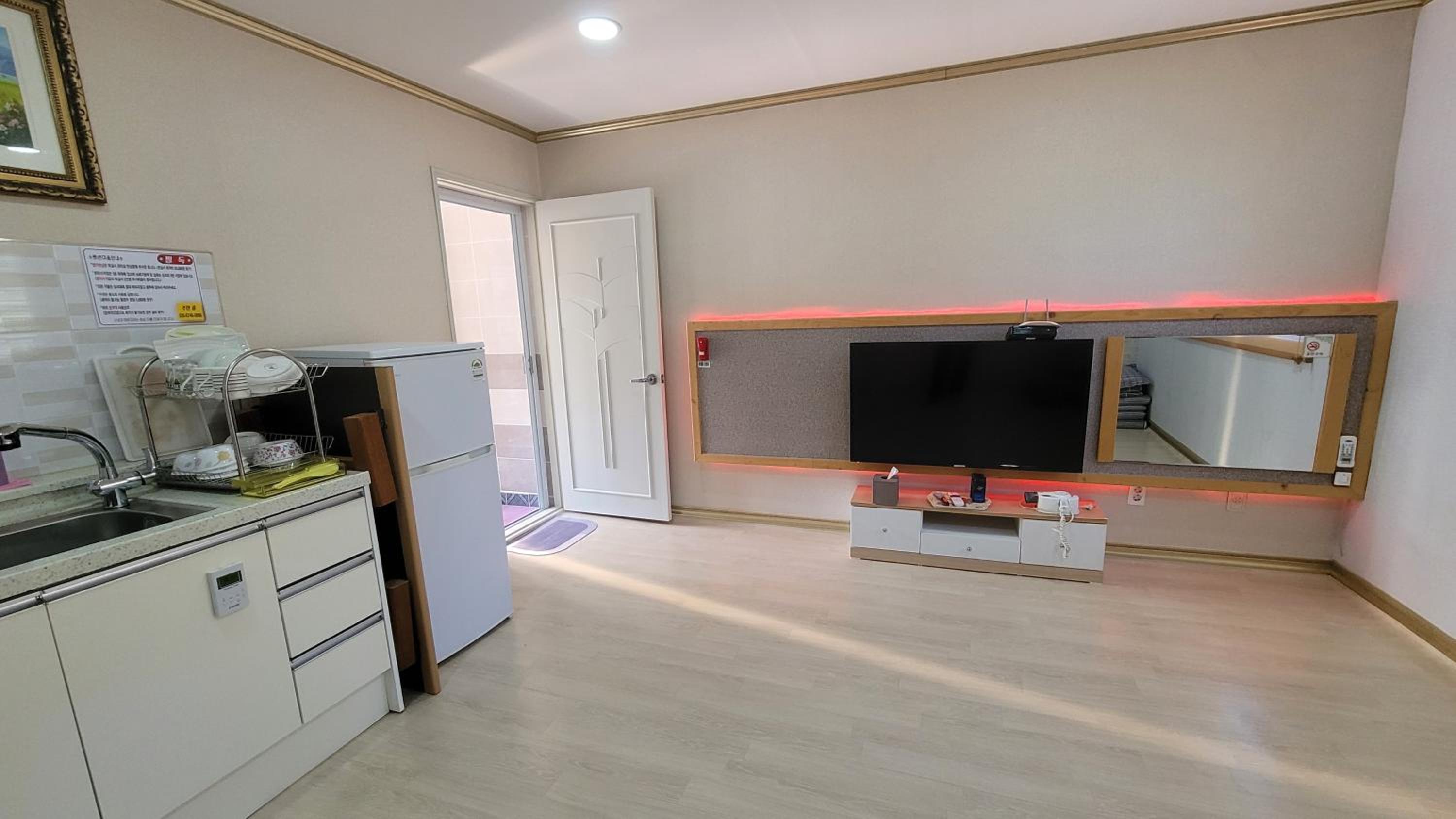 Korean-Style Ondol Room photo 3