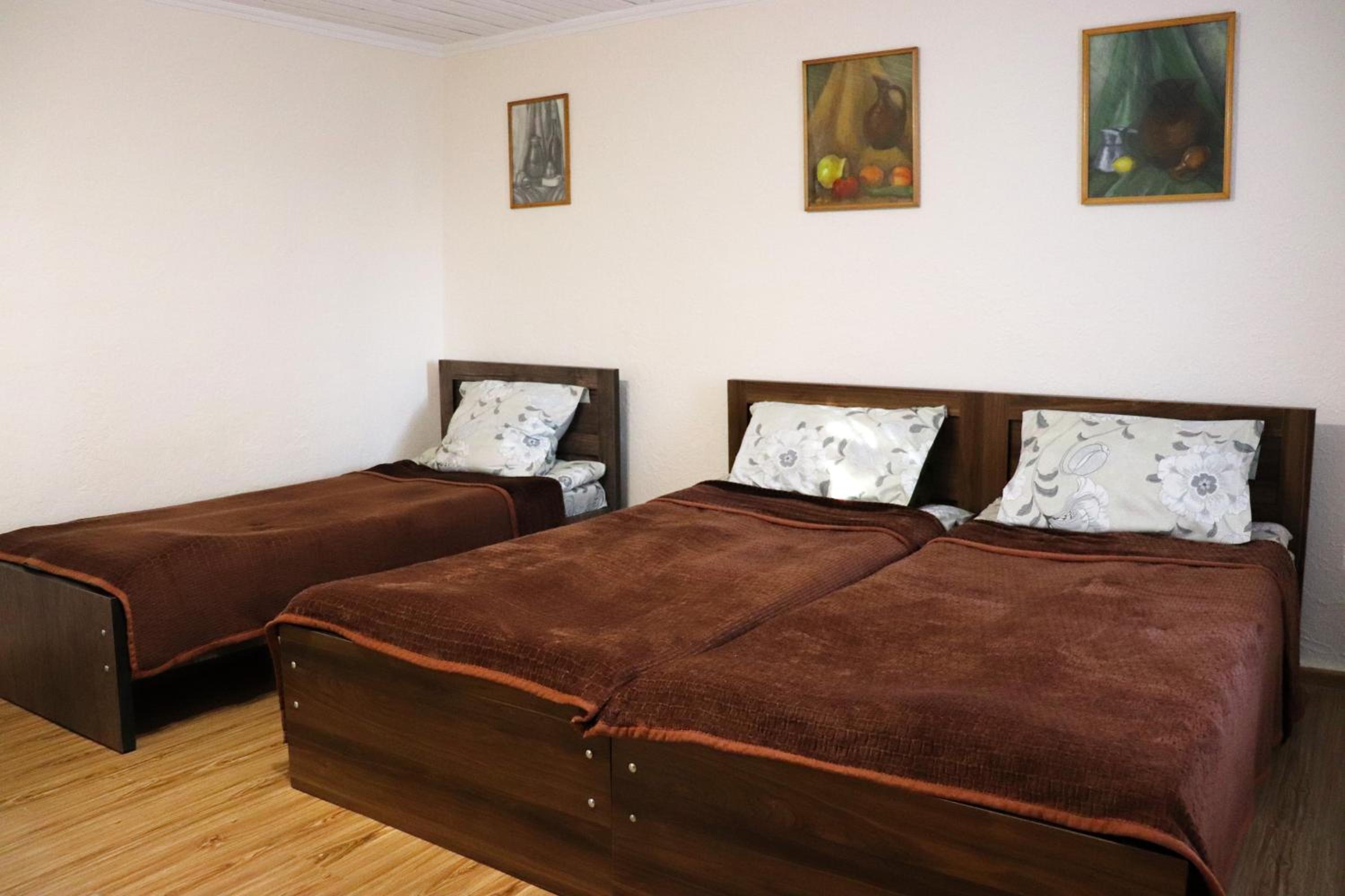 Triple Room with Shared Bathroom photo 3