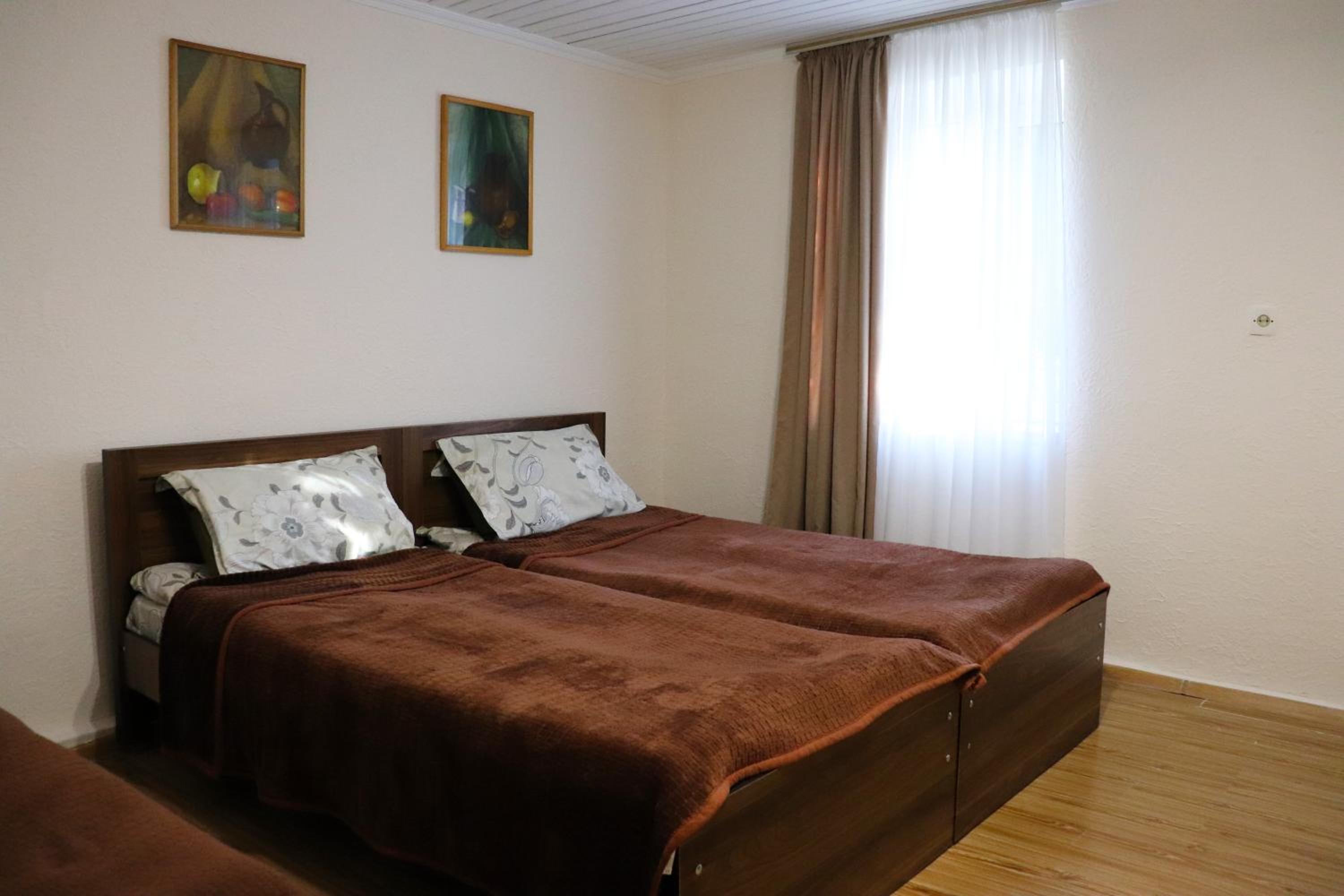 Triple Room with Shared Bathroom photo 2
