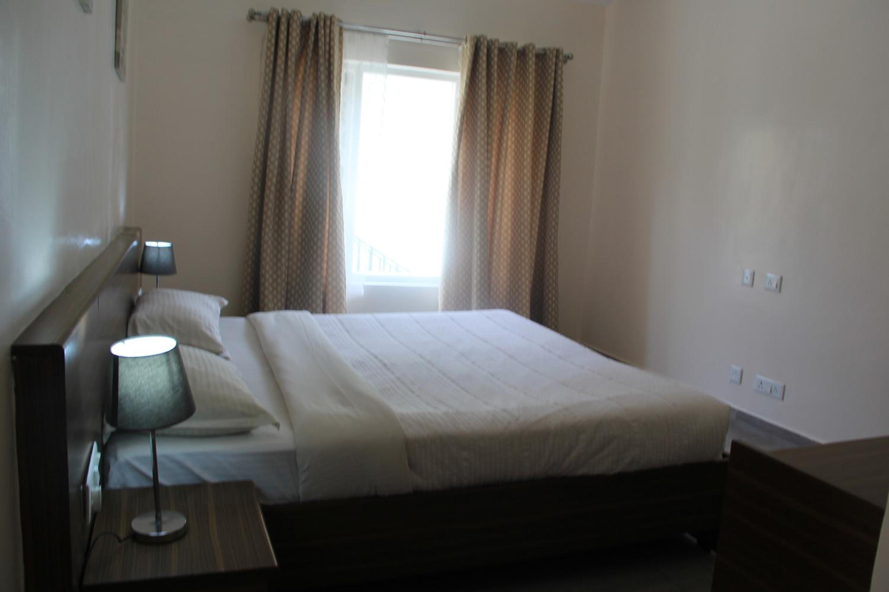Himalaya Residence - Two Bedroom Apartment with Balcony - Photo 3