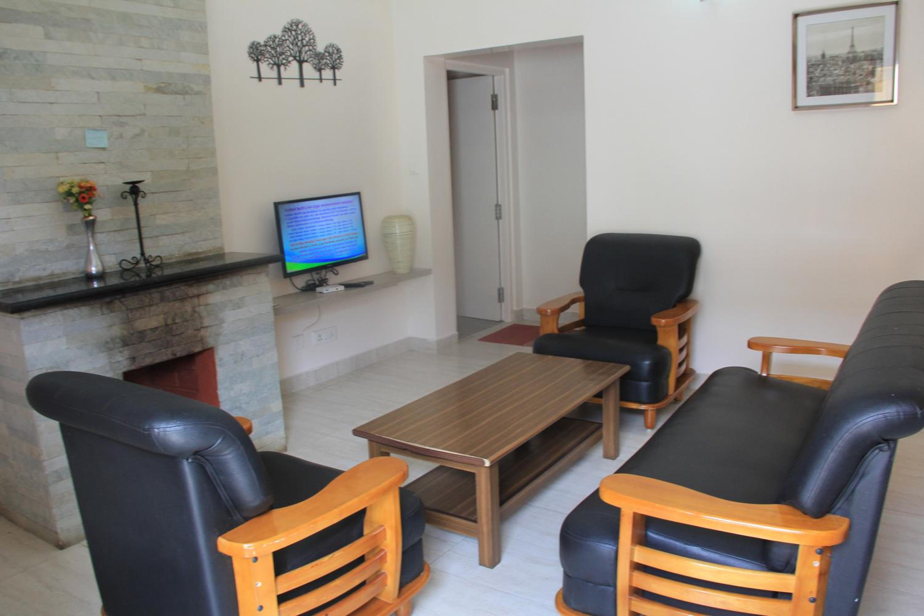 Himalaya Residence - Two Bedroom Apartment with Balcony - Photo 5